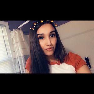 Meet your Posher, Alexis